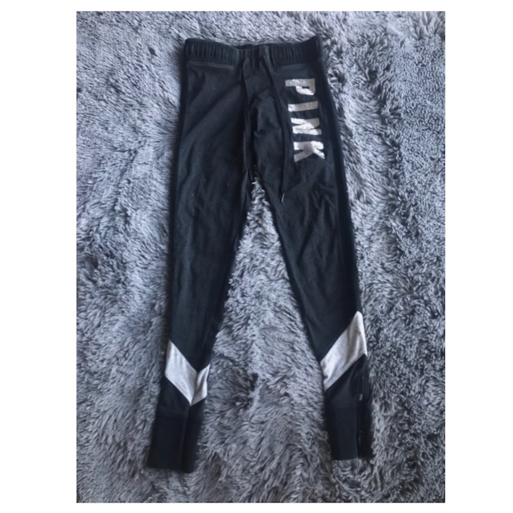 VS Pink leggings
